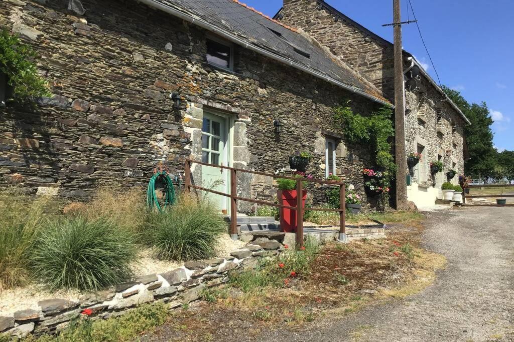 Laniscat Les Ecuries Is A Modern Renovated Barnヴィラ エクステリア 写真
